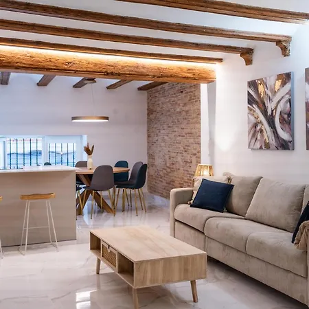 Market - Ciutat Vella, Exclusively For Families - Mid-term * Valencia