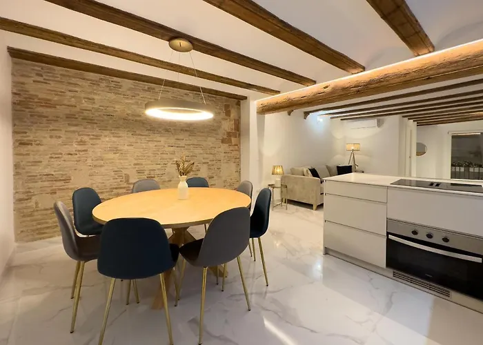 Market - Ciutat Vella, Exclusively For Families - Mid-term * Valencia