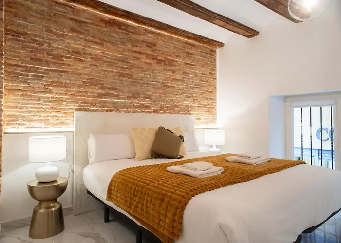 Market - Ciutat Vella, Exclusively For Families - Mid-term *