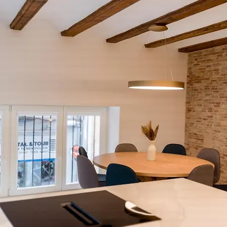 Market - Ciutat Vella, Exclusively For Families - Mid-term * Valence